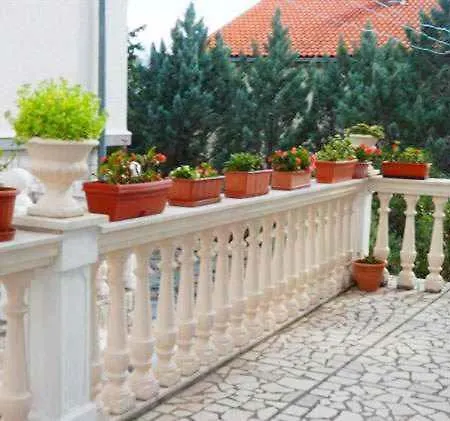 In 15325 Apartman